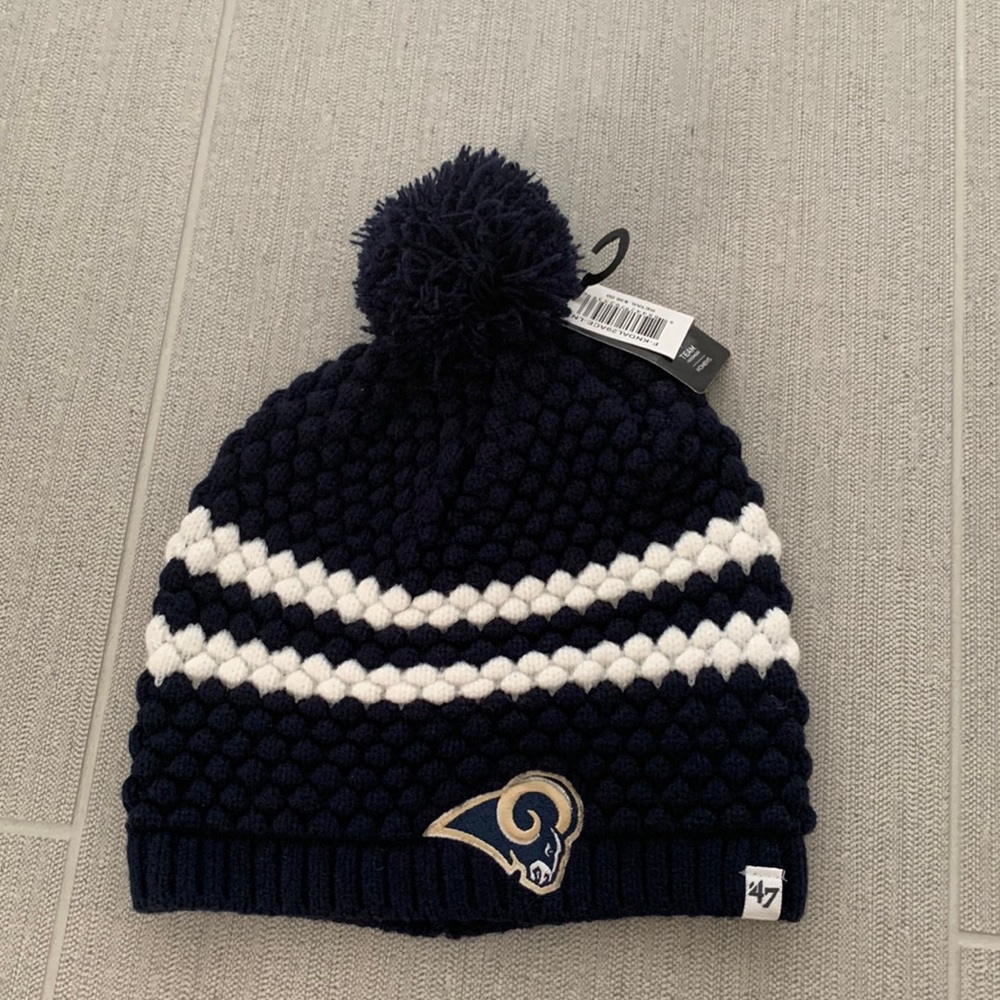 NWT Women’s NFL Rams Knitted Beanie